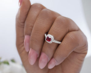 GARNET, THE JANUARY BIRTHSTONE!