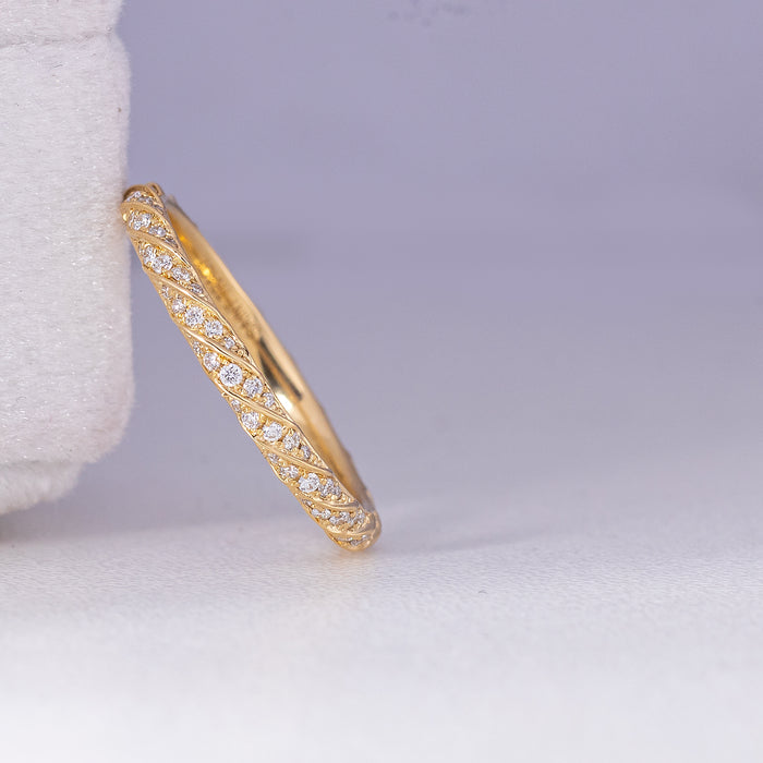Kemi 18Karat Yellow Gold Diamond Wedding Band
