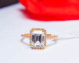 18Karat Gold Engagement Ring