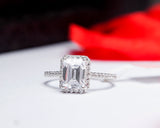 18Karat Gold Engagement Ring