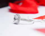 18Karat Gold Engagement Ring