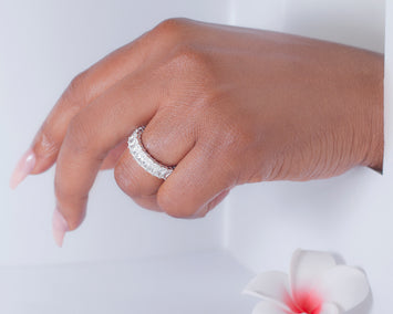Alero Sterling Silver Wedding Band
