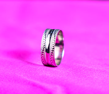 Axel 18Karat White Gold Wedding Band