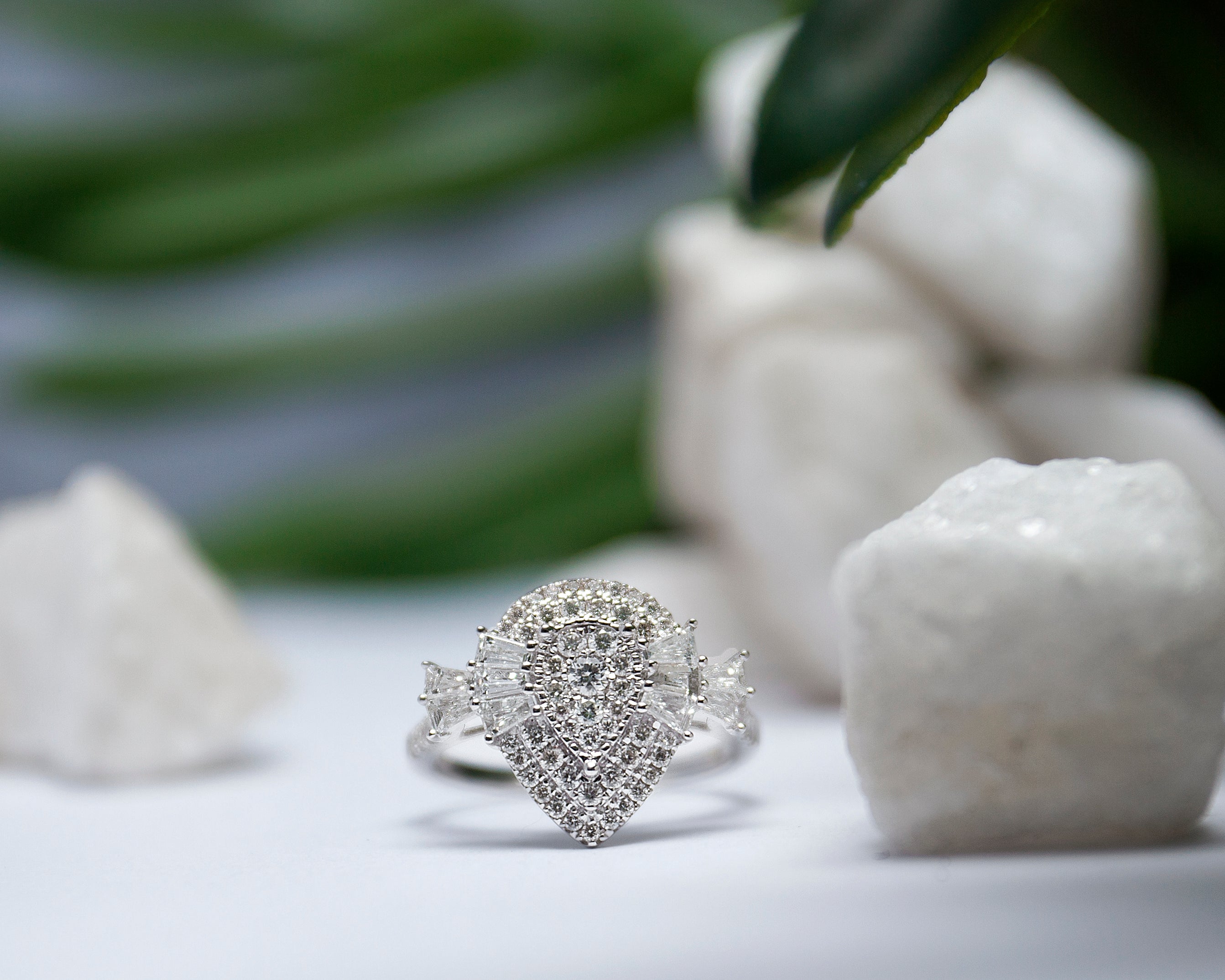 The 4C’S – How to buy a Diamond Engagement Ring