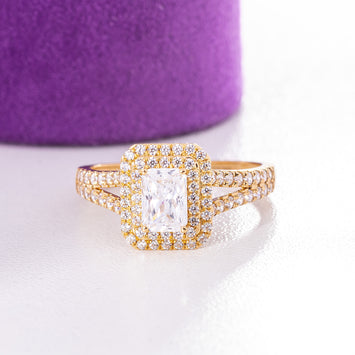 Farah Emerald 18Karat Yellow Gold Engagement Ring