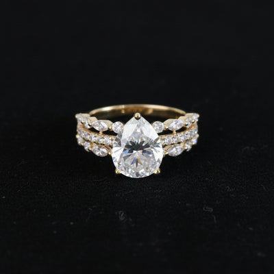 Lizzie Pear 18Karat Yellow Gold Moissanite Engagement Ring