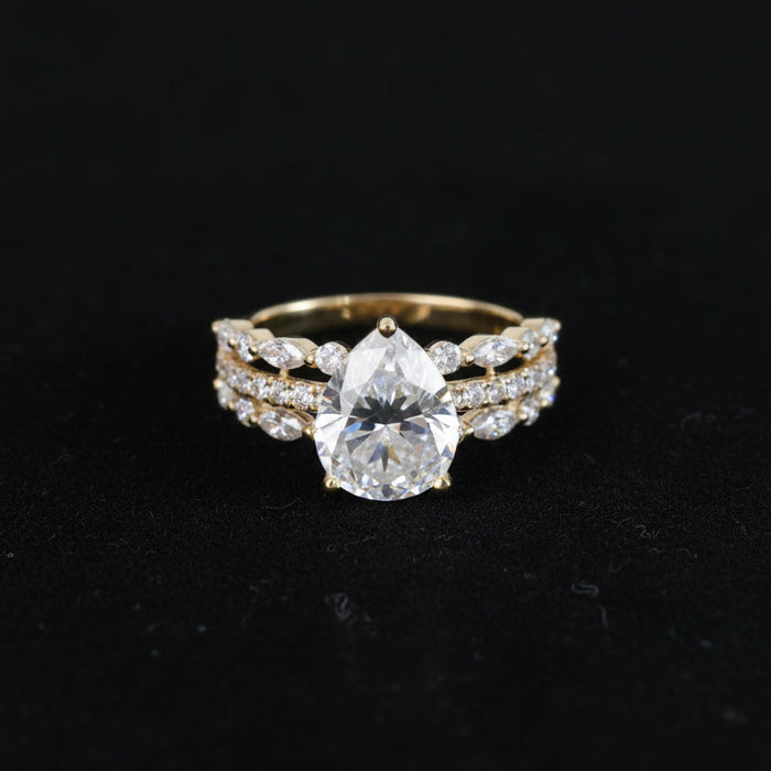 Lizzie Pear 18Karat Yellow Gold Moissanite Engagement Ring