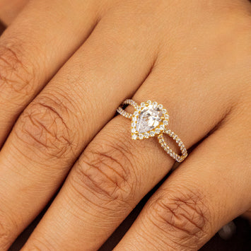 Gianna 18Karat Yellow Gold Engagement Ring