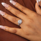 Etoro 18Karat White Gold Engagement Ring