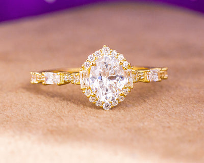 Ivanna Oval 18Karat Yellow Gold Engagement Ring