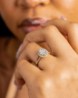 Linda 18Karat Yellow Gold VS Diamond Engagement Ring