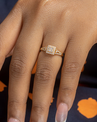 Suzie 18Karat Yellow Gold VS Diamond Engagement Ring/ Ghana