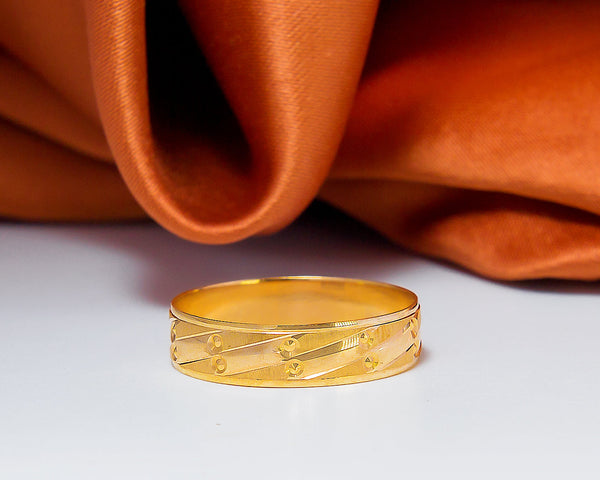 10Karat Gold Wedding Band