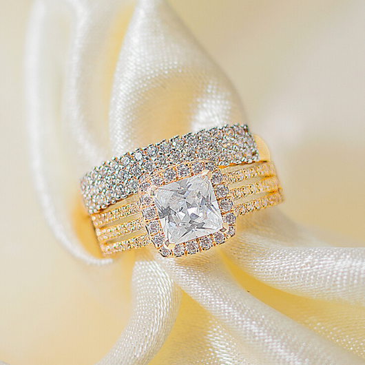 LUXURY DIAMOND 18KARAT GOLD SILVER Wedding and Engagement Rings