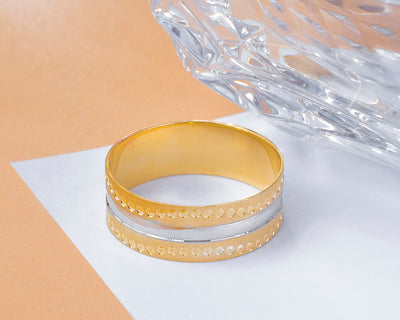 18Karat Gold Wedding Band