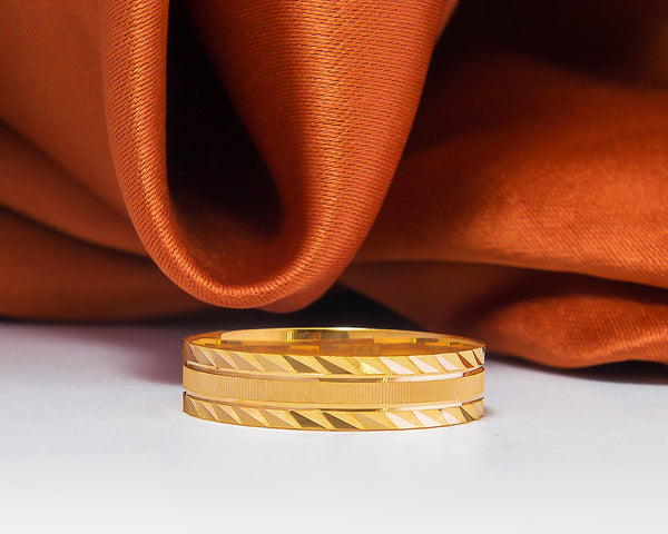 10Karat Gold Wedding Band