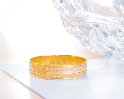 18Karat Gold Wedding Band