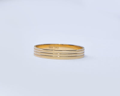 18Karat Gold Wedding Band