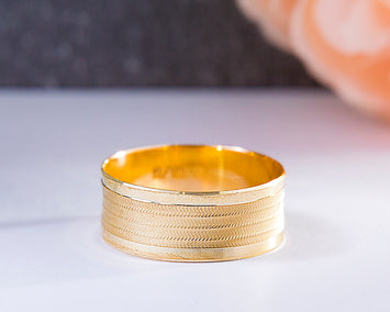 18Karat Gold Wedding Band