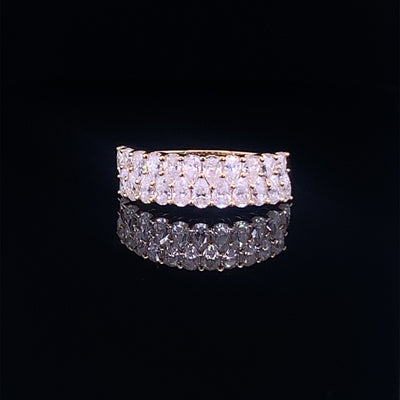 Ify 18Karat Yellow Gold Moissanite Wedding Band